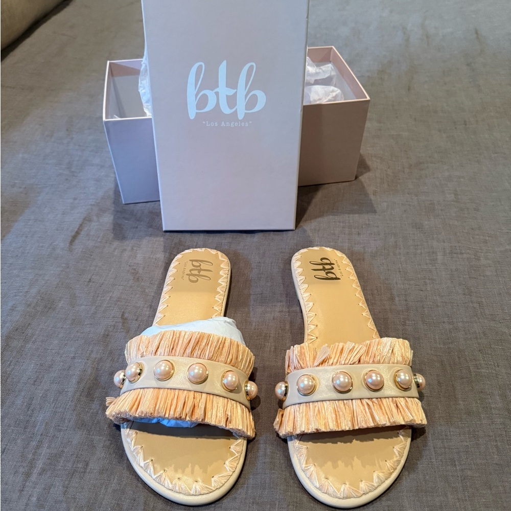BTB Los Angeles Valentina Fringe Slide - Nude